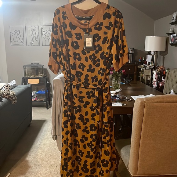 Who What Wear Dresses & Skirts - Who What Wear golden mustard and black print dress. Size 2x